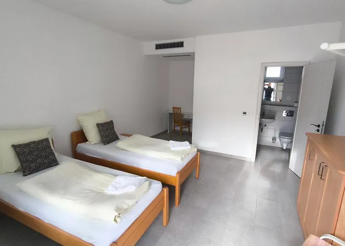 Halzona فندق مبيت وإفطار